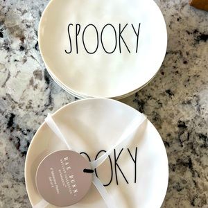 Rae Dunn Halloween "Spooky" plates
